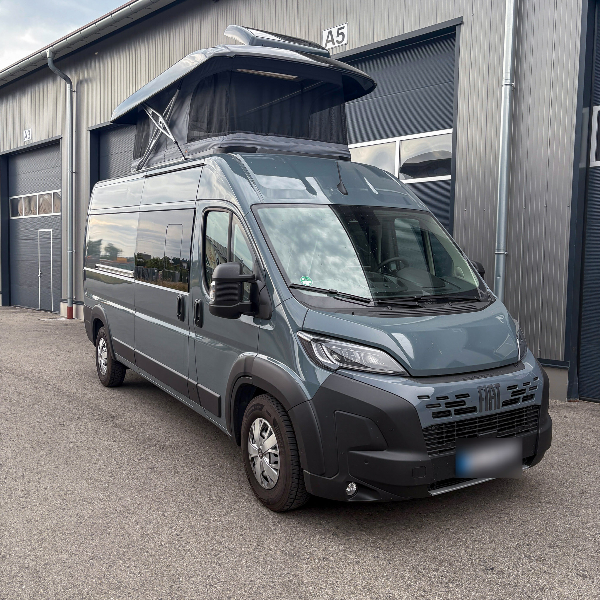 Sky-Up Ducato Loft side open